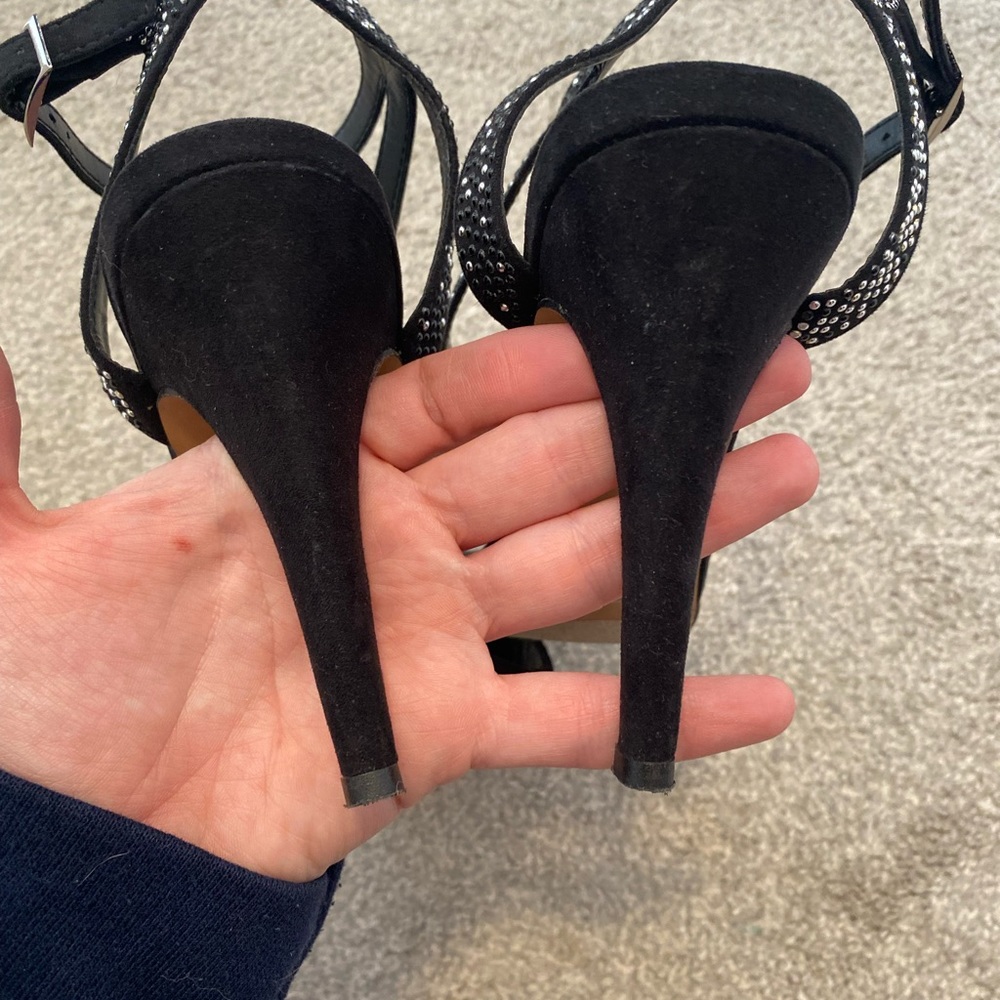 Aldo Studded Black Suede Heels Size Great Condition! - Picture 4 of 7
